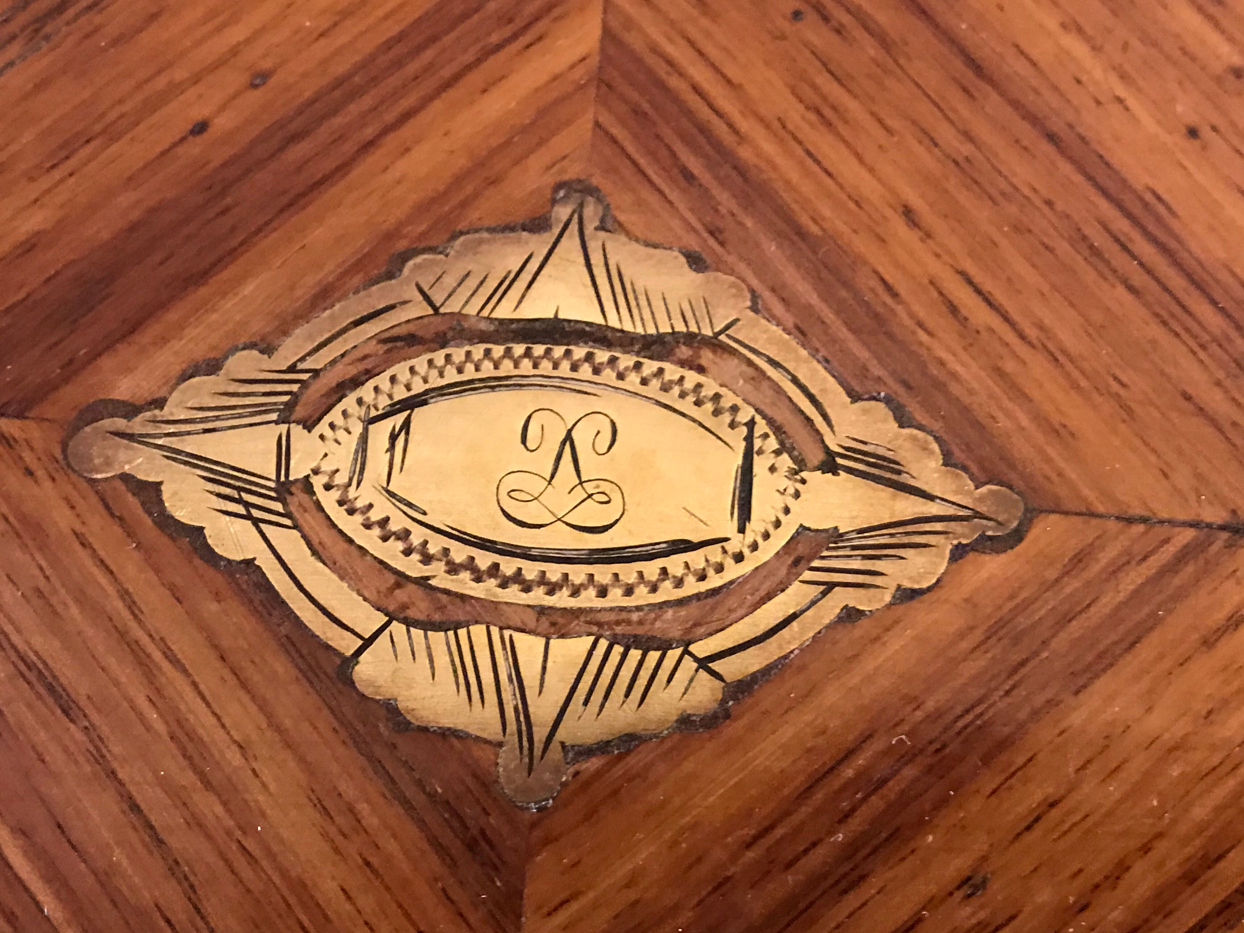 Box in marquetry