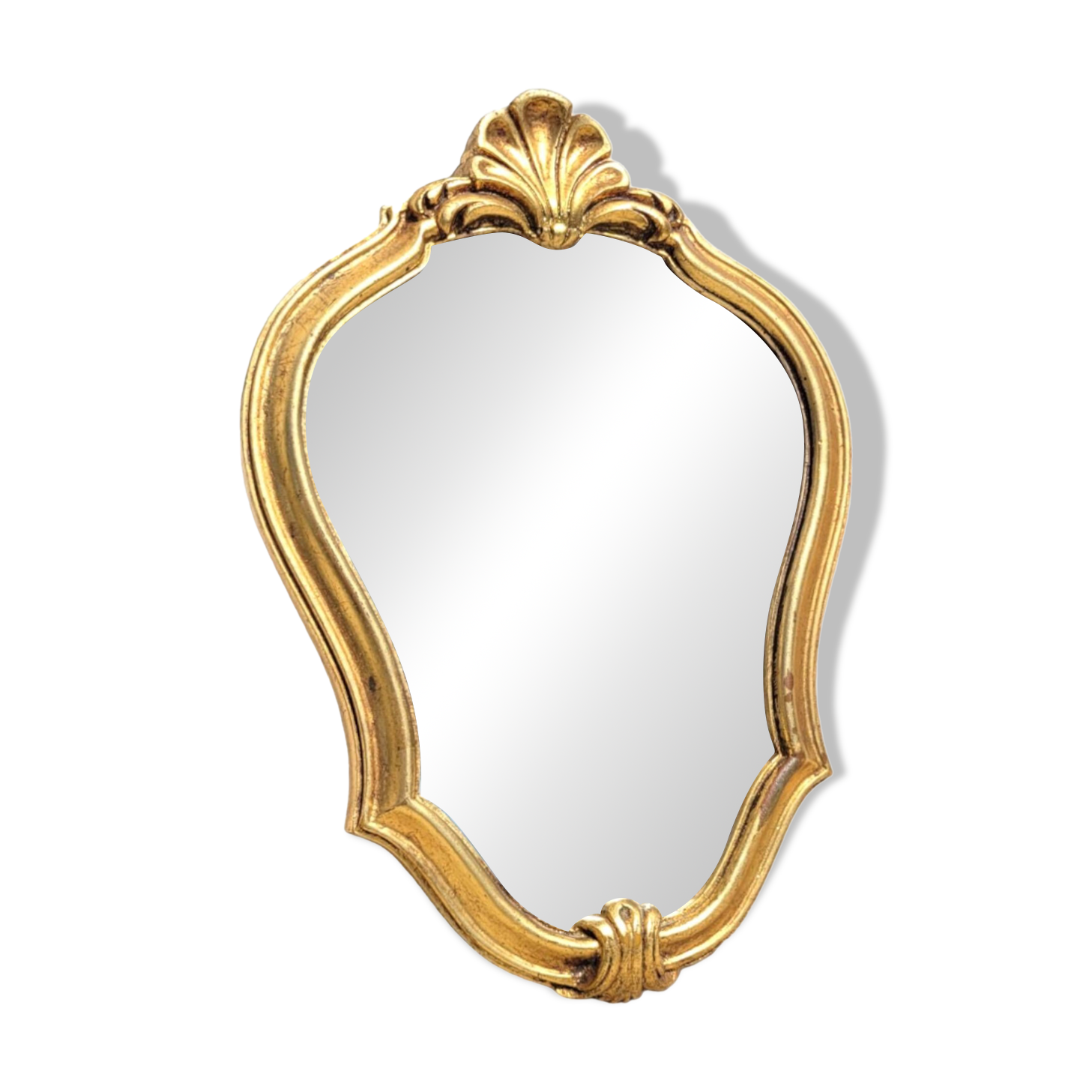 Small golden mirror 22x32cm shell pediment