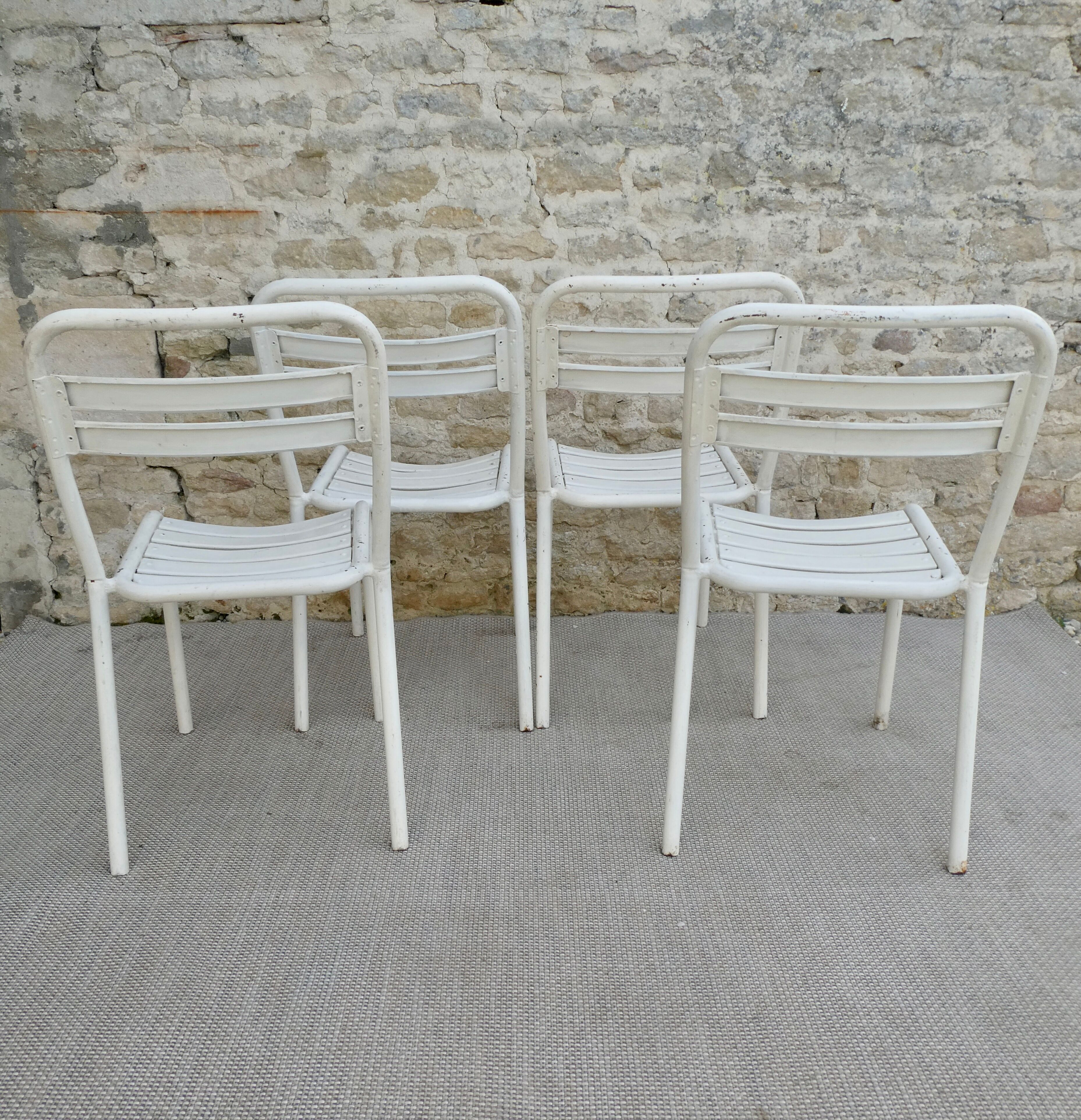 Set of 4 Metal Bistro Chairs Tolix T2