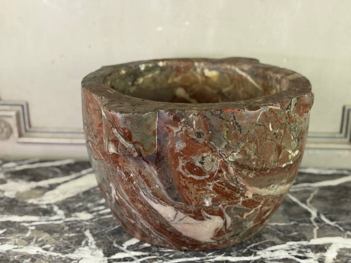 Large marble mortar from Rance, 18th century