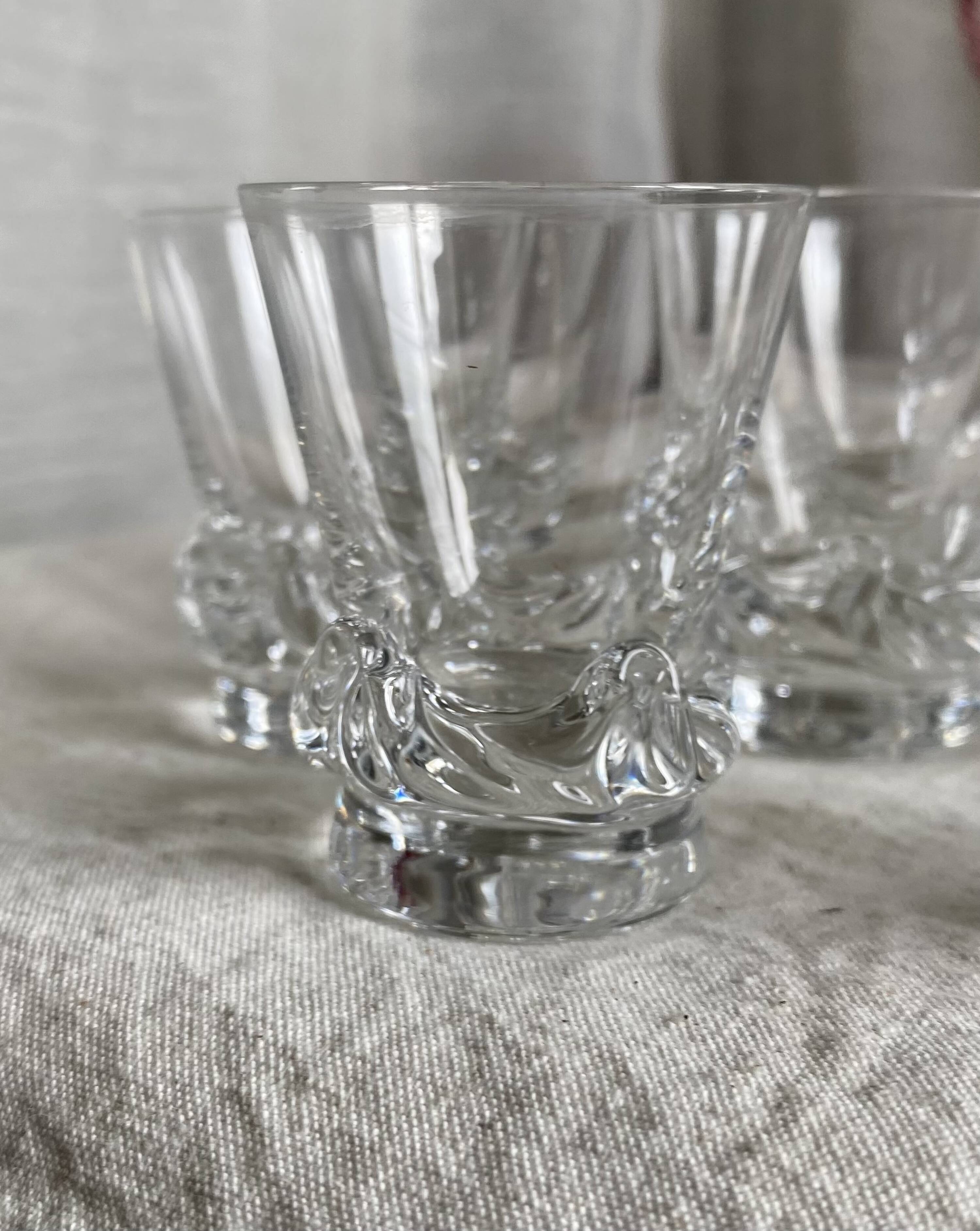 Set of 8 vintage DAUM crystal shooter glasses, 1970s