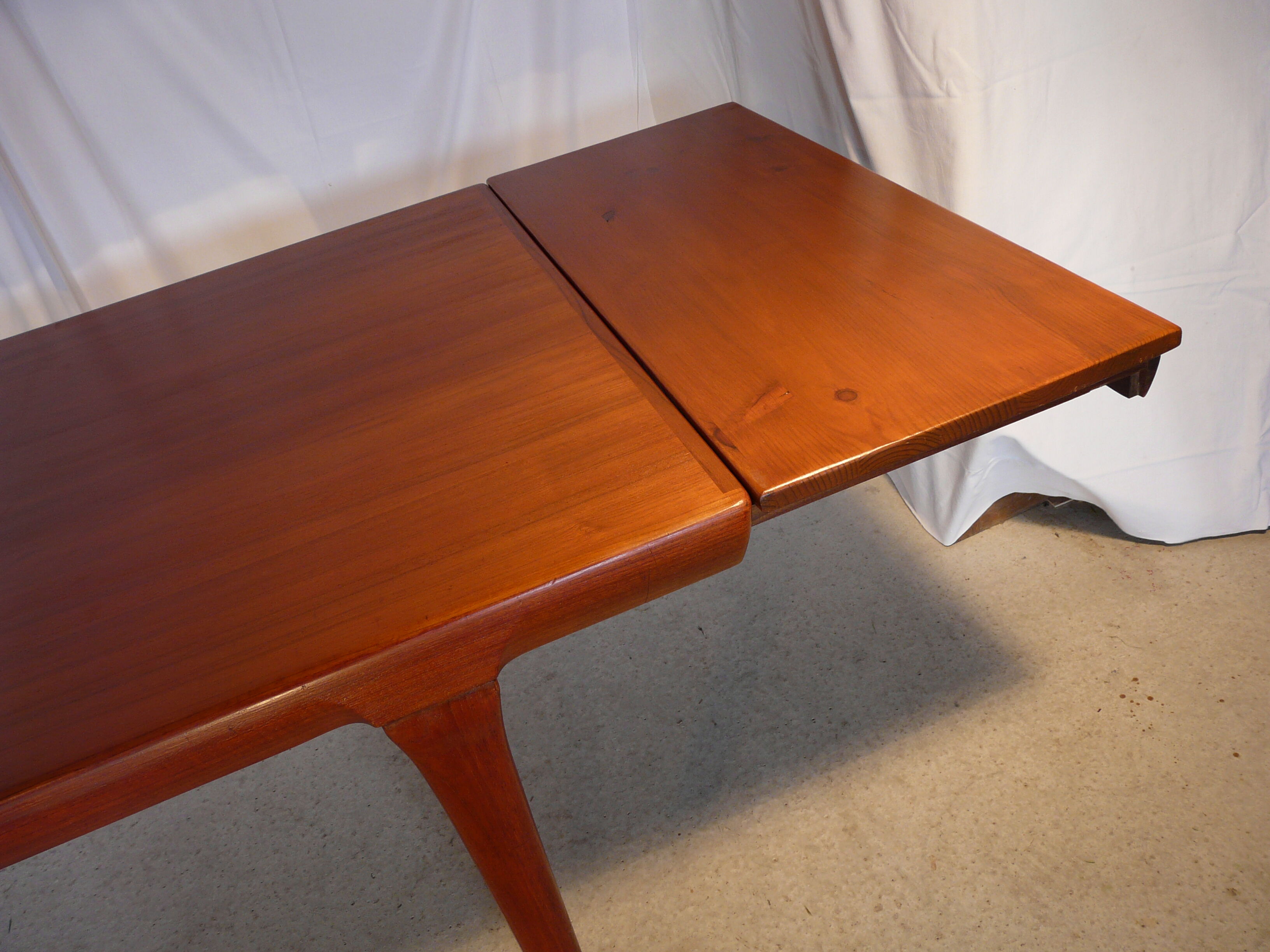 Scandinavian extendable rectangular table IB Kofod Larsen