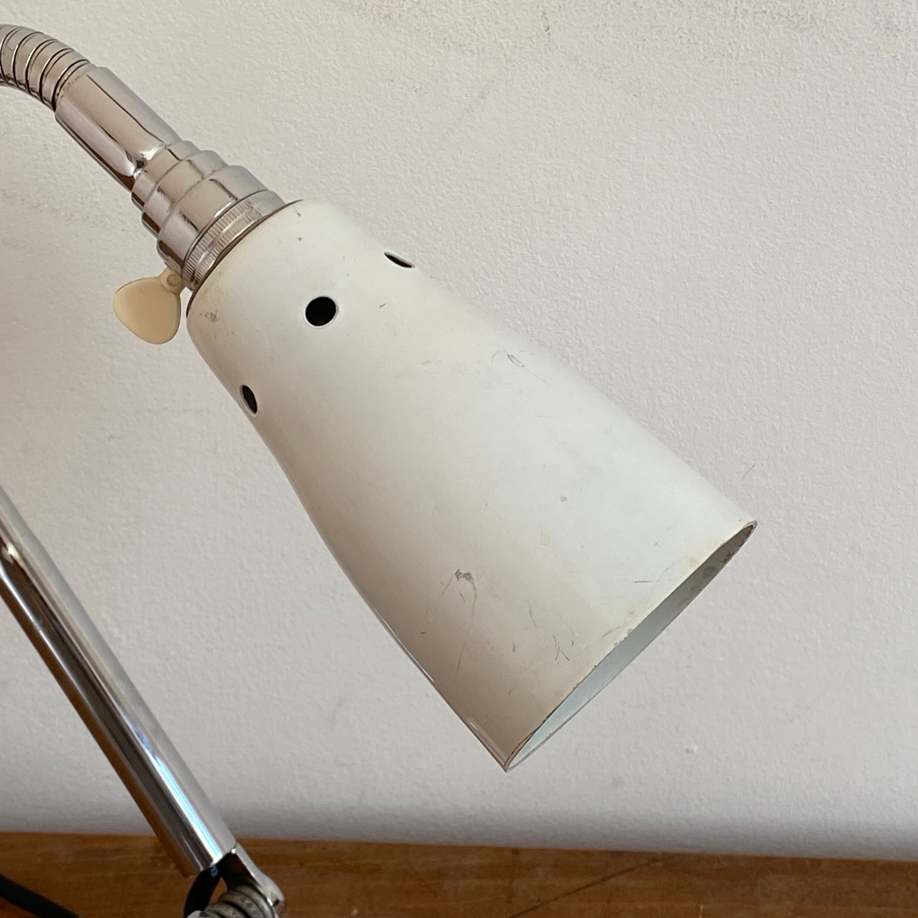 Articulated workshop lamp Ki-E-Klair 1950