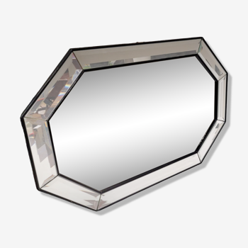 Octagonal beveled mirror