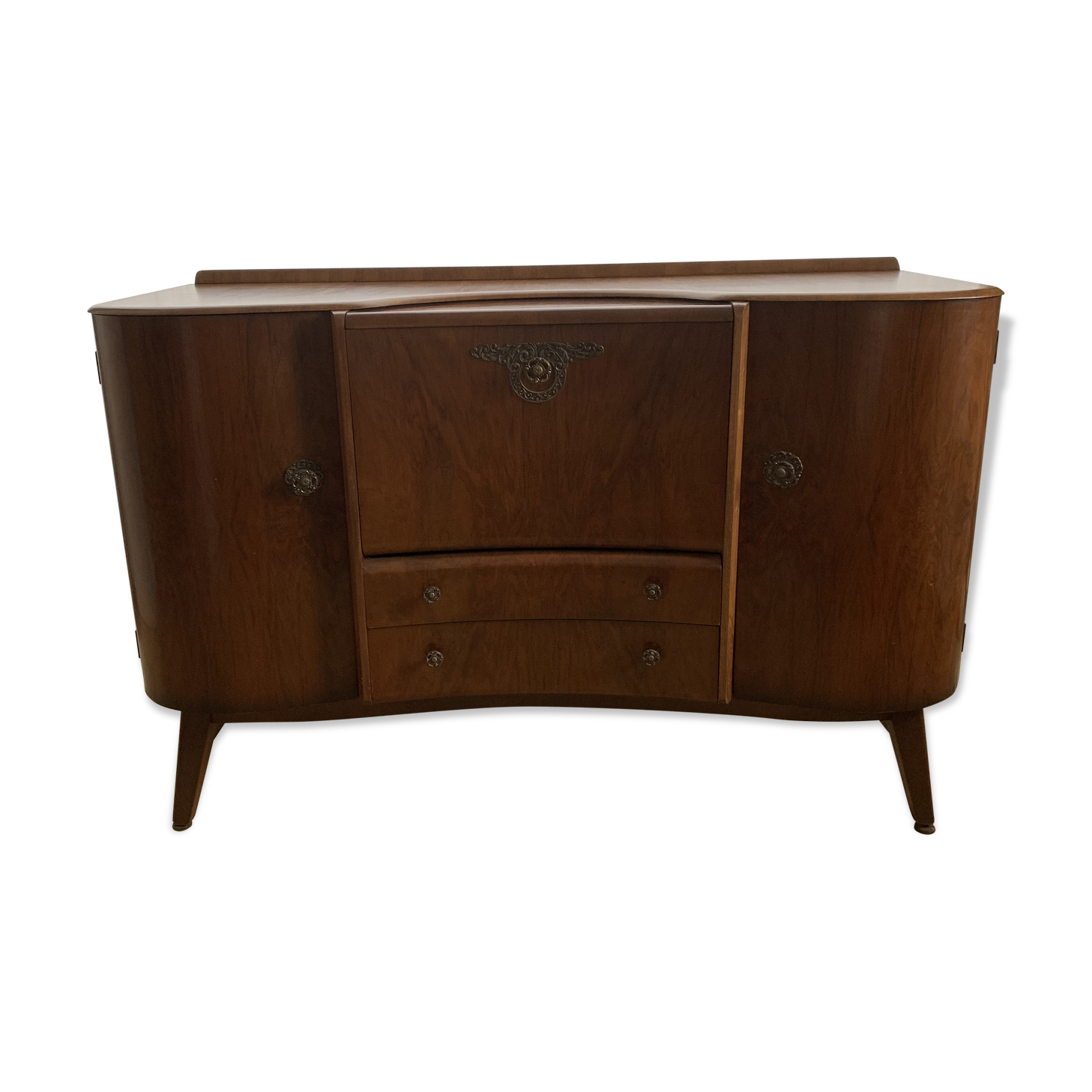 Art Deco bar