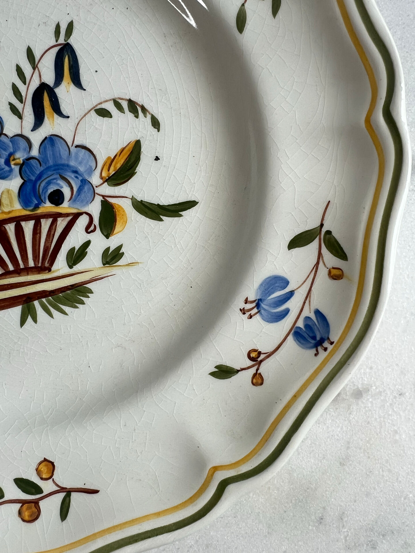 Longchamp hand-painted. Set of 2 flat plates.