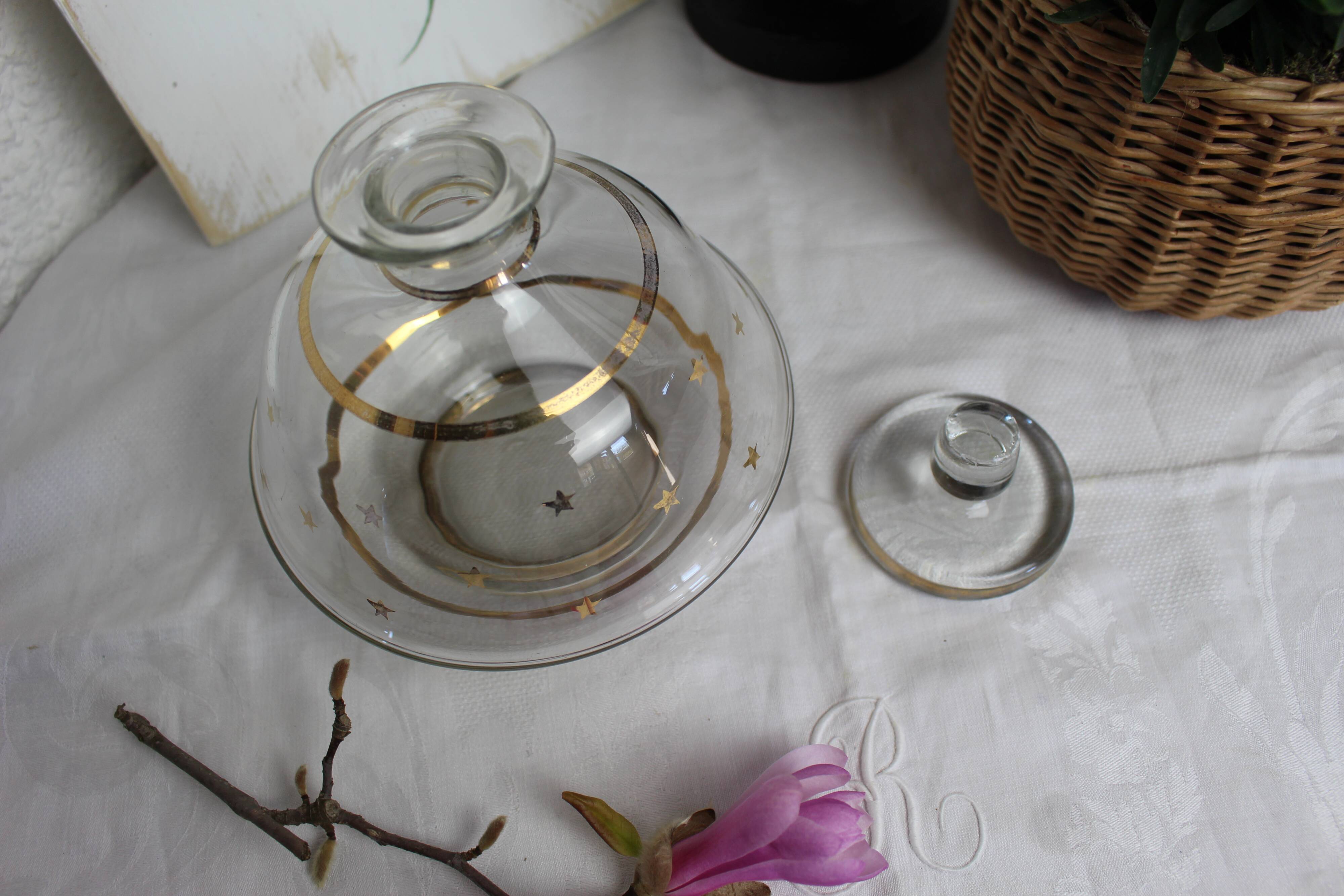 Carafe en verre avec  étoiles dorées