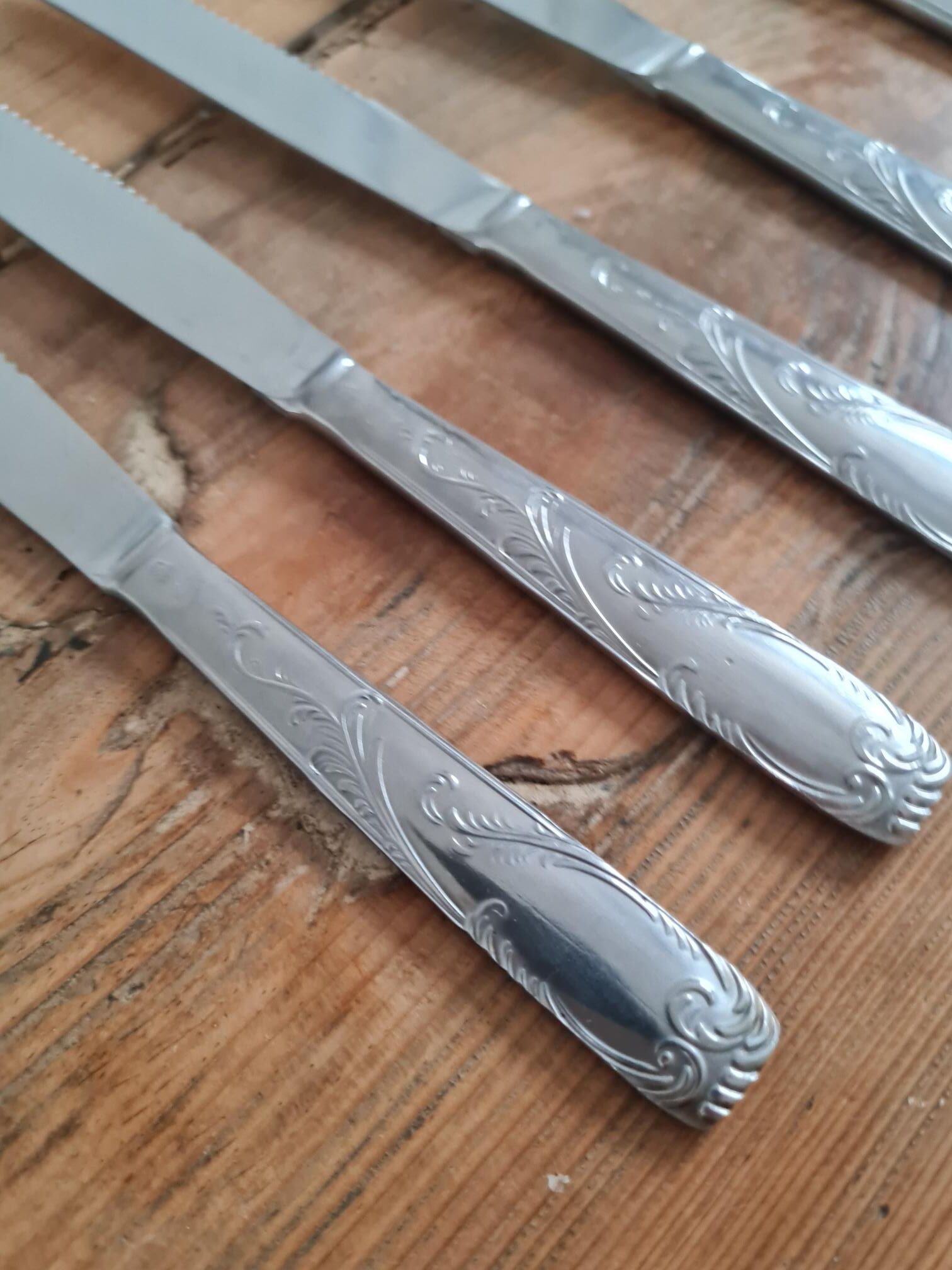 Couteaux en inox vintage