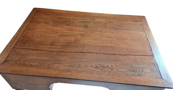 Bureau plat Louis Philippe 19e siècle en chêne doré massif