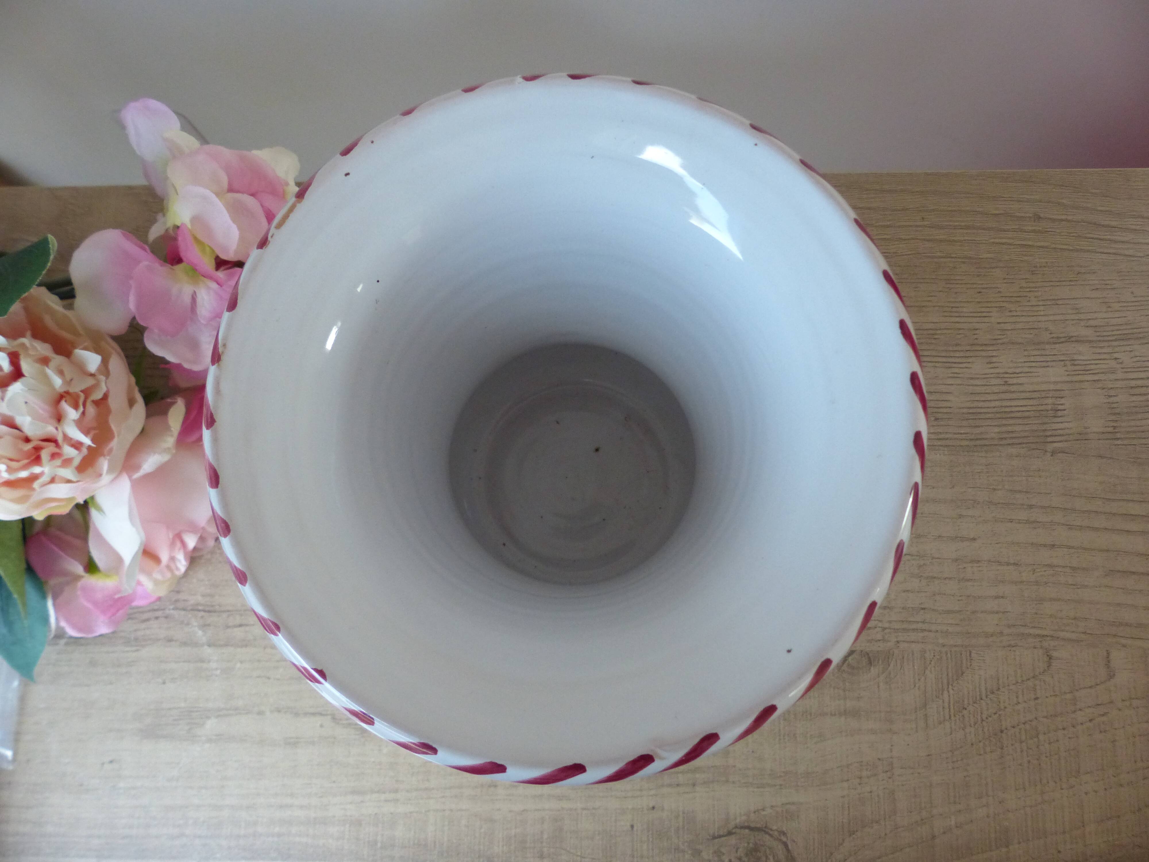 Colorful Ceramic Vase from Italy Deruta l'Antica: Amphora Flowers and Rooster