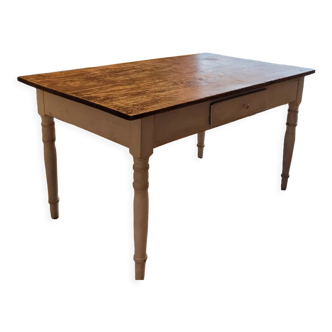 Farmhouse table