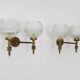 Paire d'appliques murales vintage en laiton et globe en verre années 50