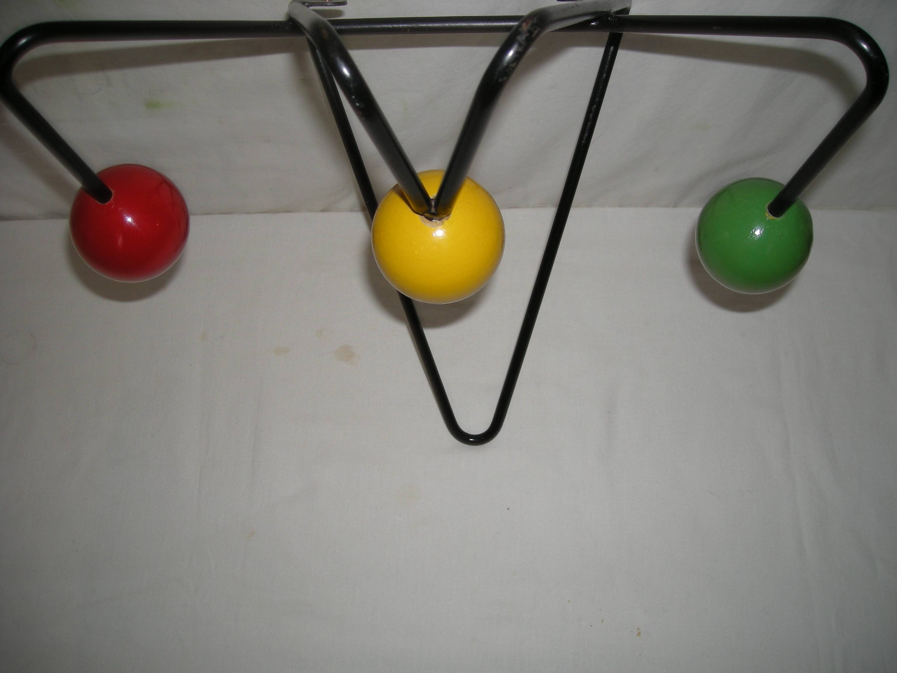 Coat hook; 3 balls - Dupré-Hauser from the 1950s