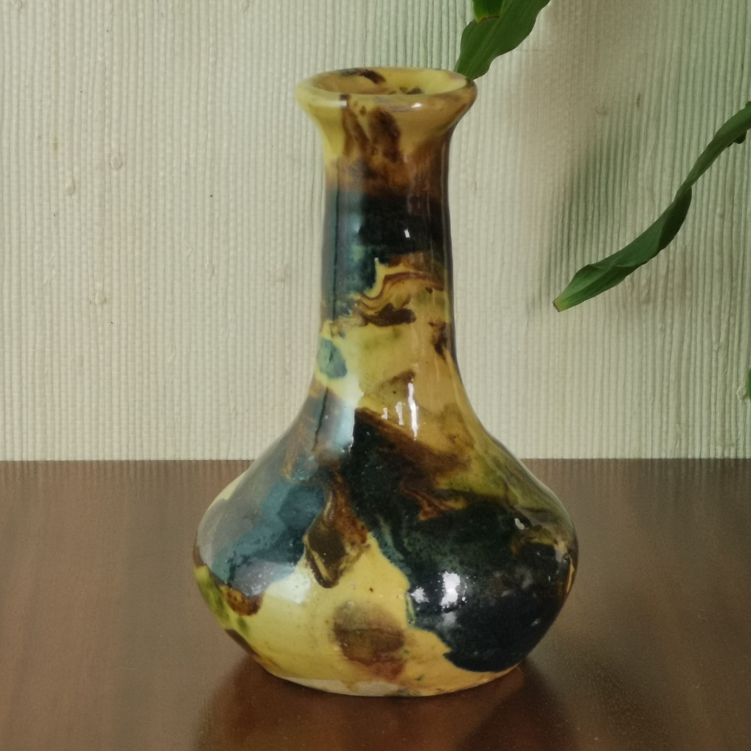 Mixed earth vase
