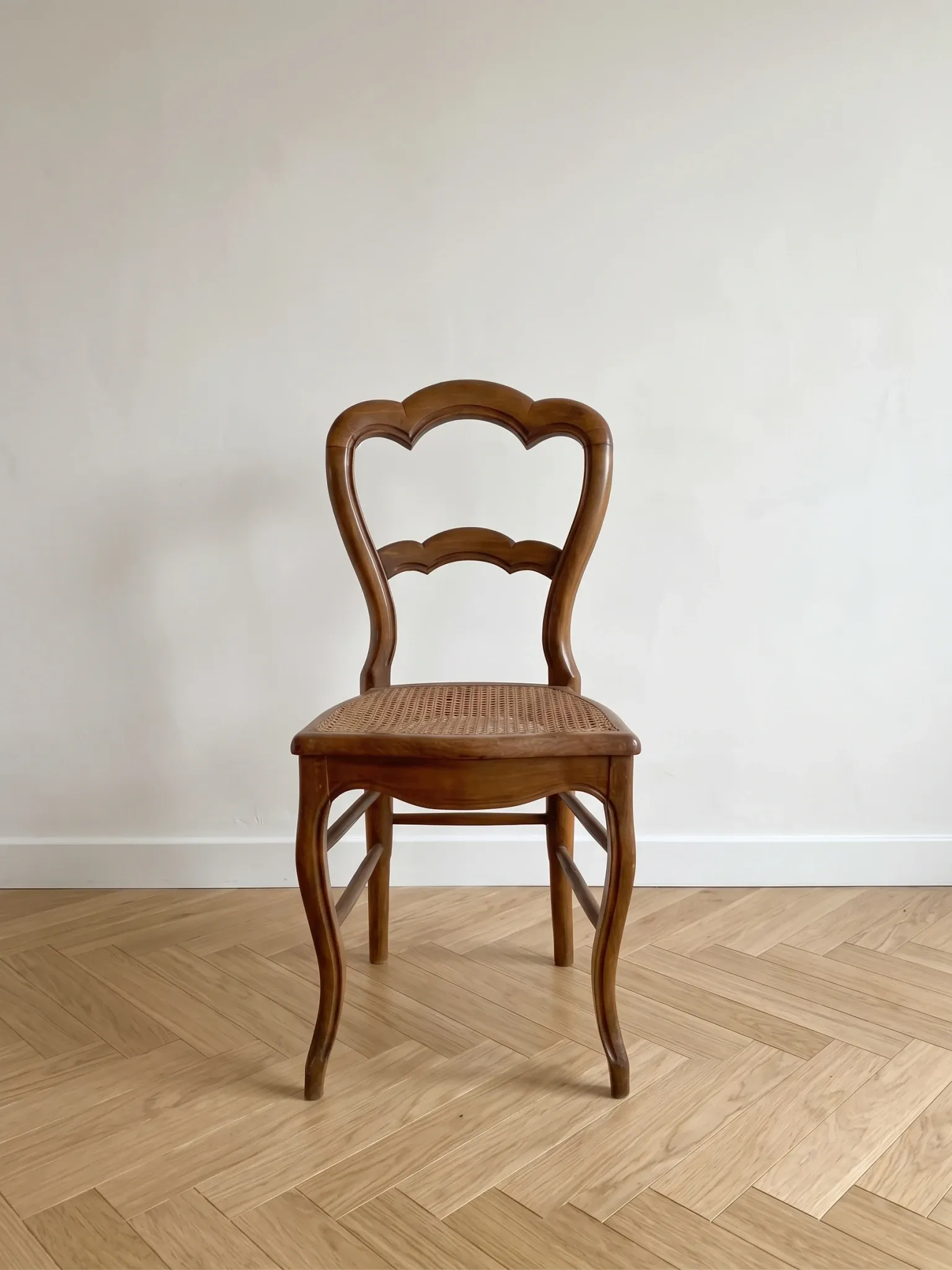 Lot de 11 chaises Louis Philippe en bois