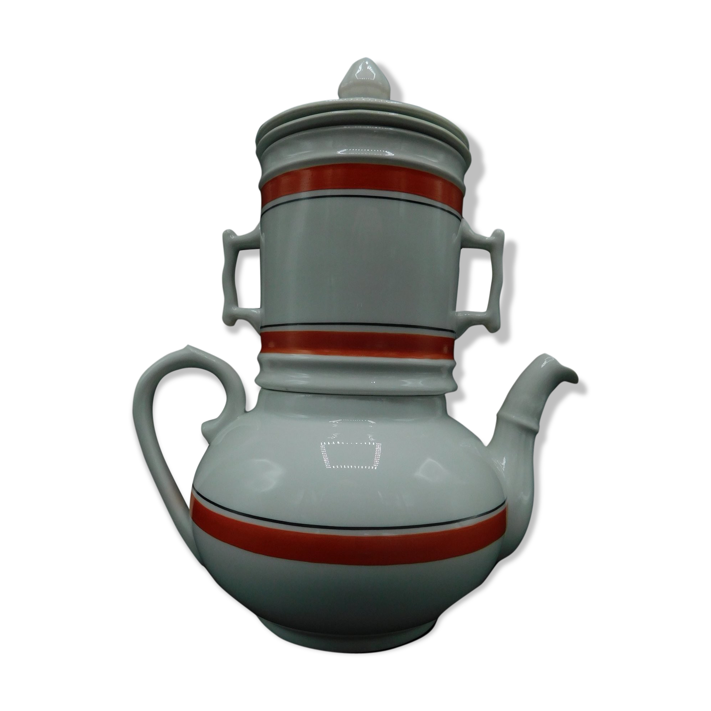 White and orange Pillivuyt tisanière