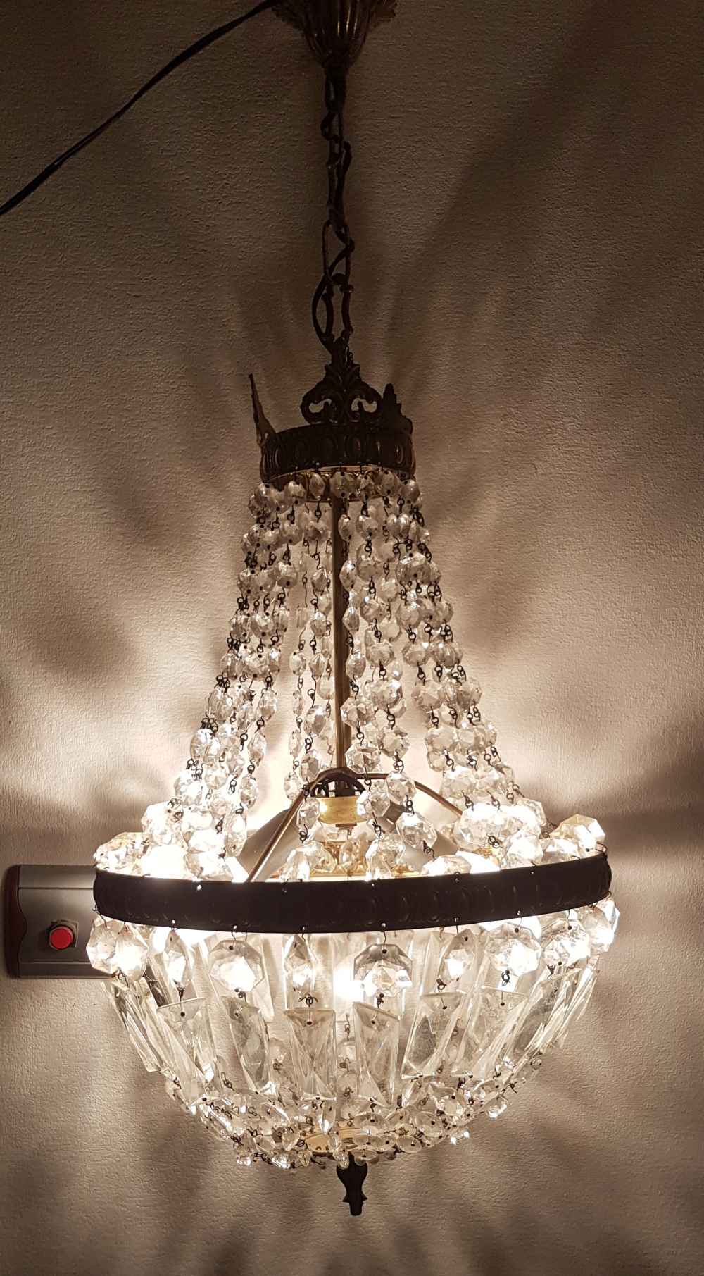 Chandelier with pendants