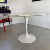 Table Saarinen