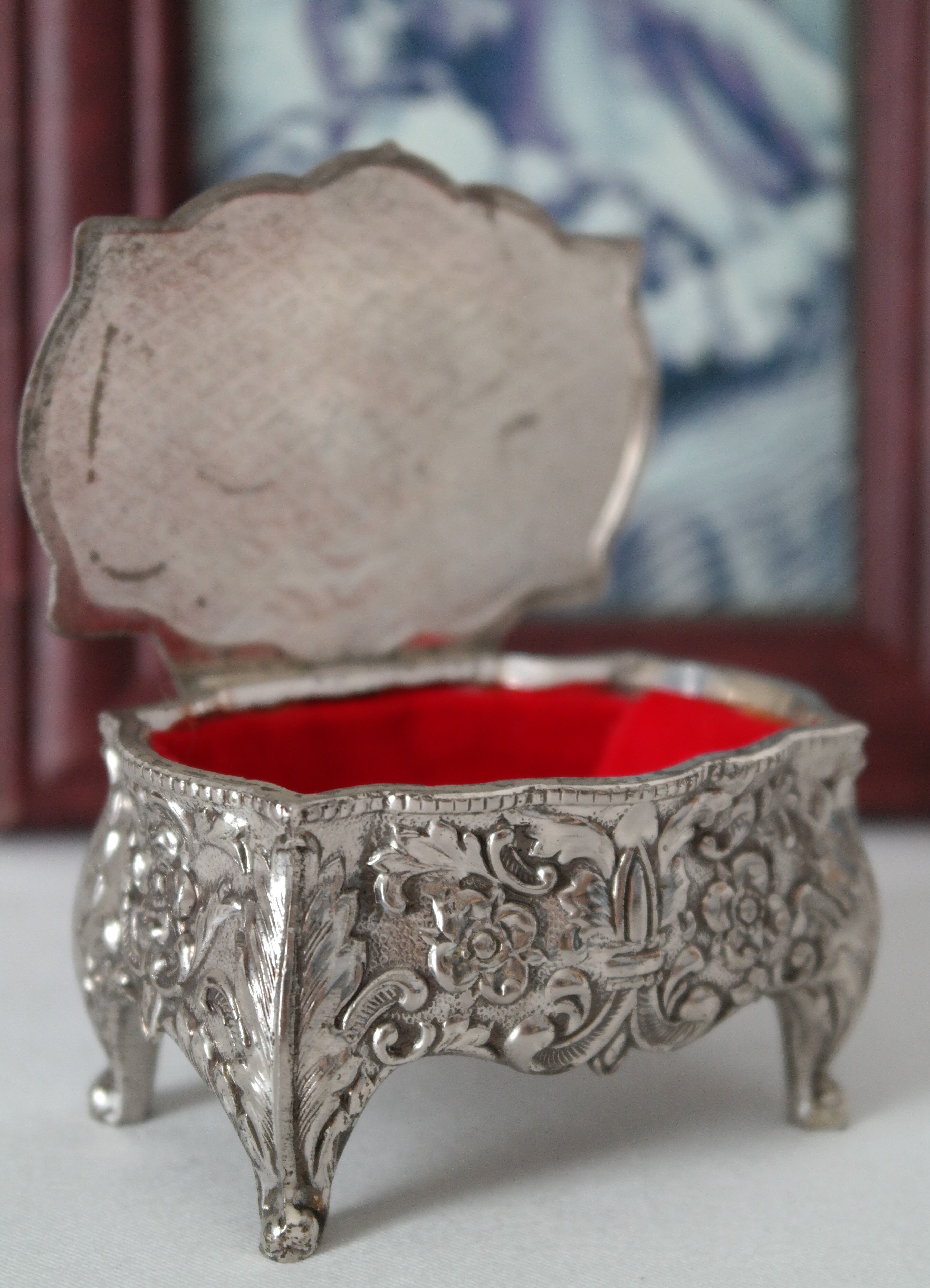 Silver metal box, jewellery box