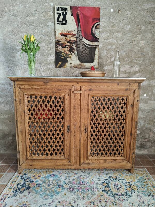 Buffet ancien pin massif et plateau zinc