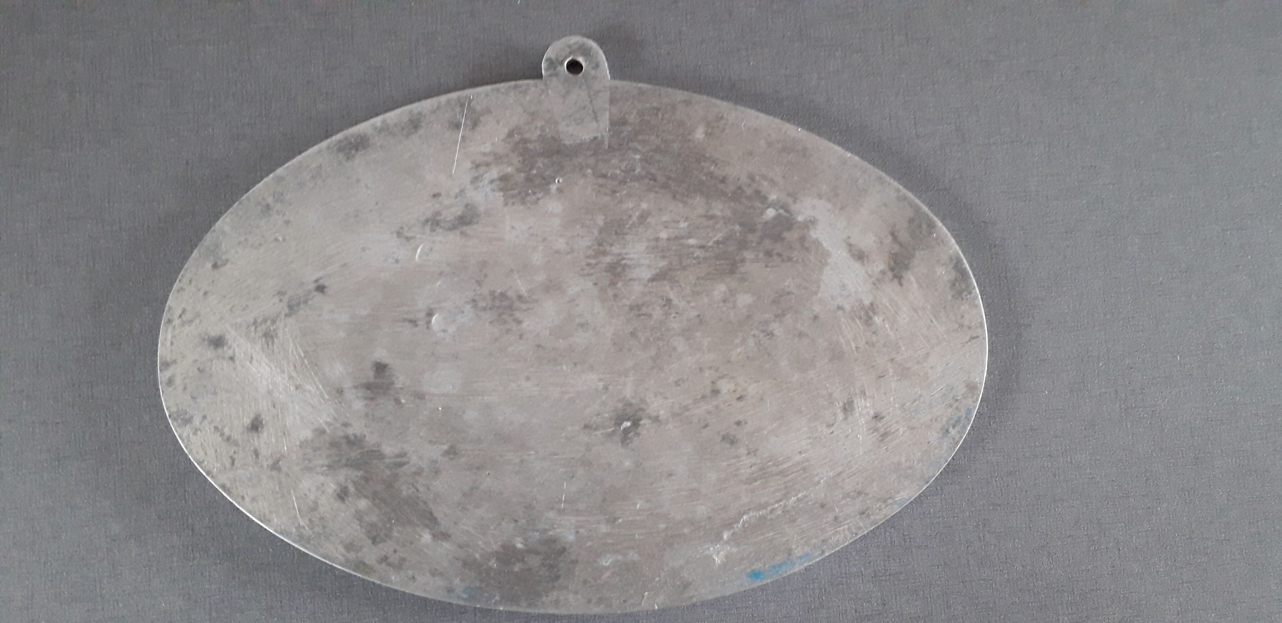 Cattle contest plate