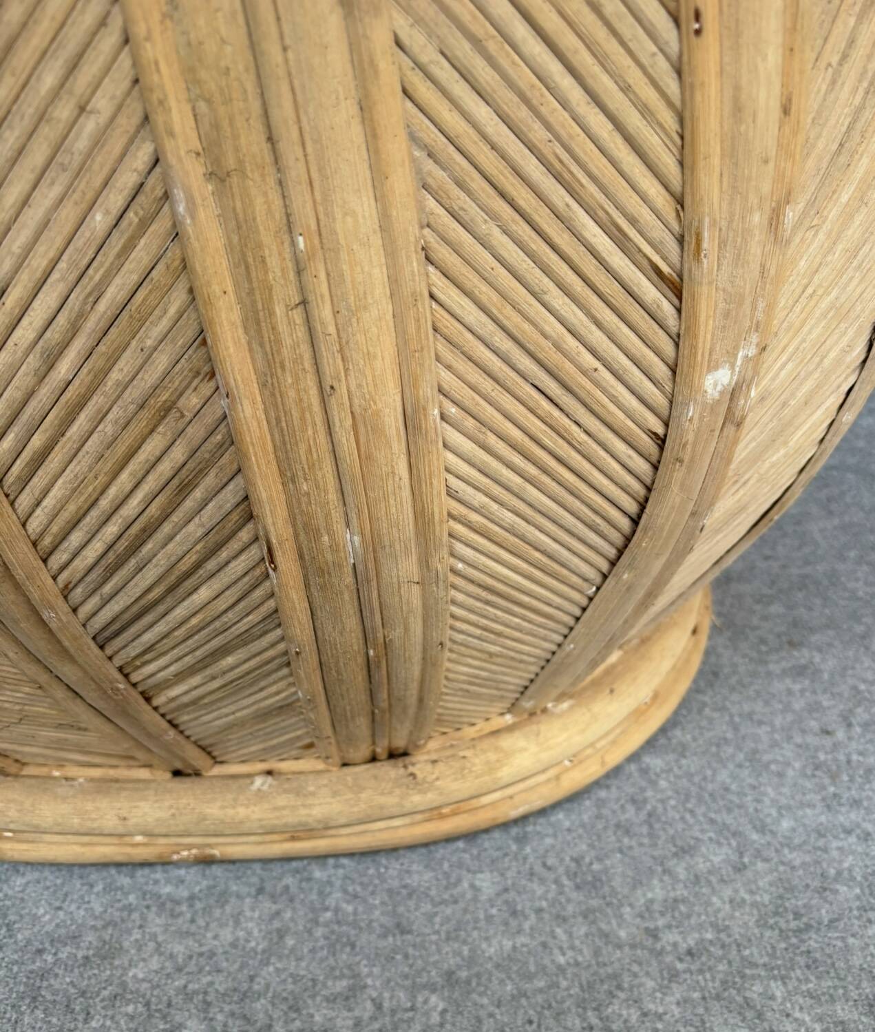 Table en rotin fleur année 1980