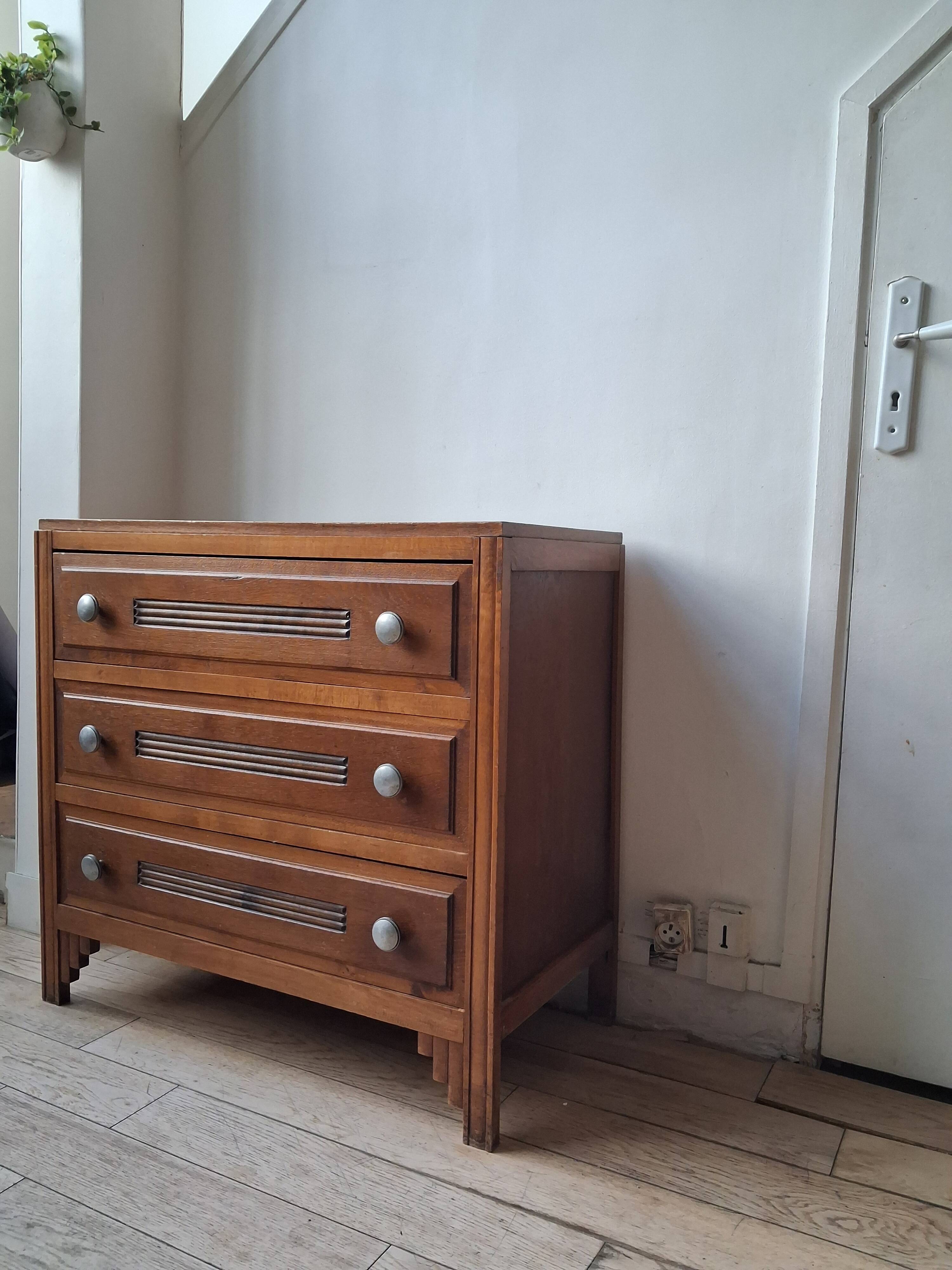 Art Deco chest of drawers