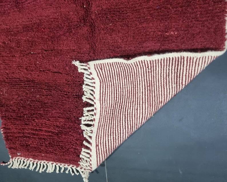 Traditional Beni Ourain Berber rug in natural wool 140/260 cm