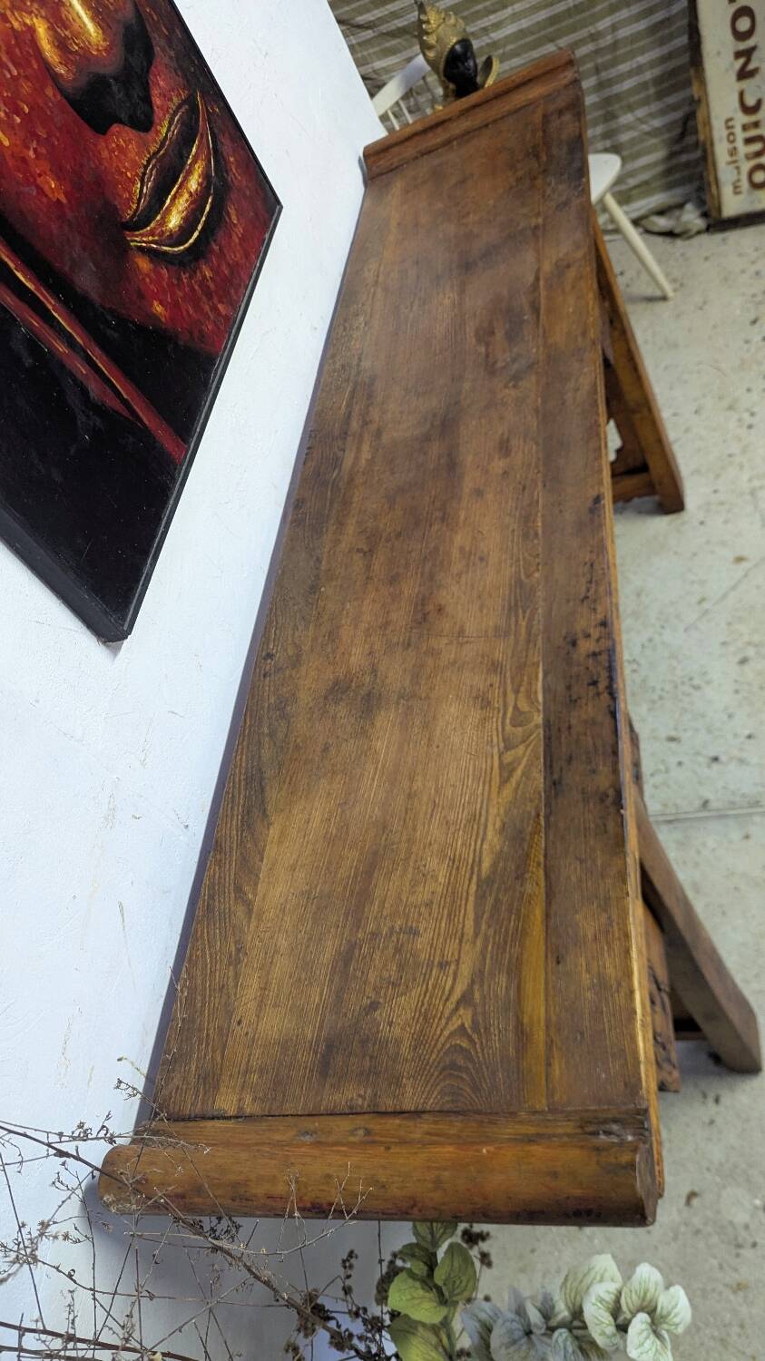 Ancient Chinese console