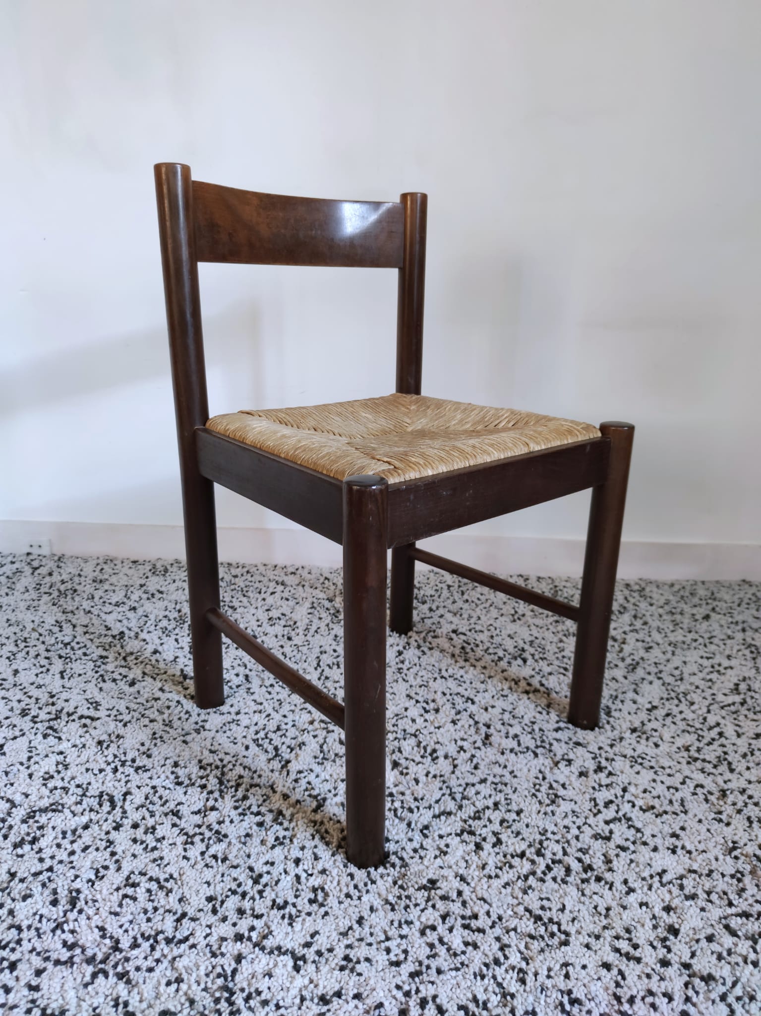 Natural wooden chair, headband backrest, mulched seat