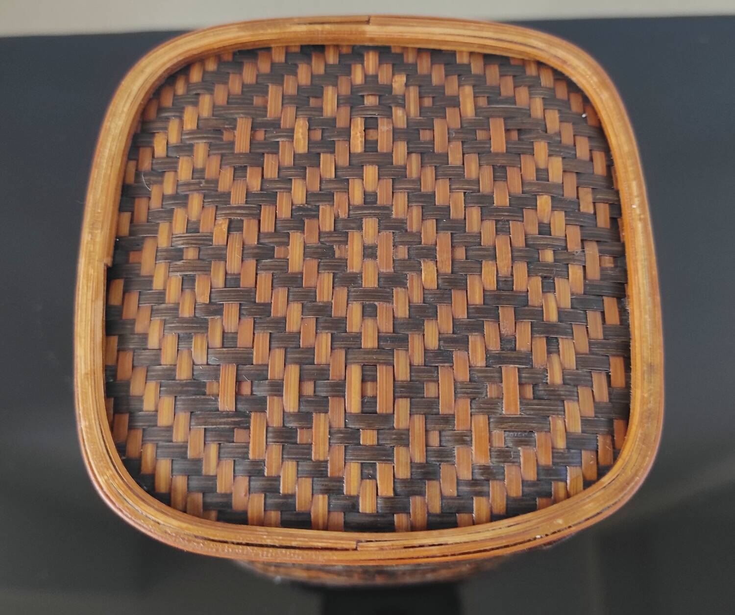 Vintage woven bamboo box - Artisanal Shanghai