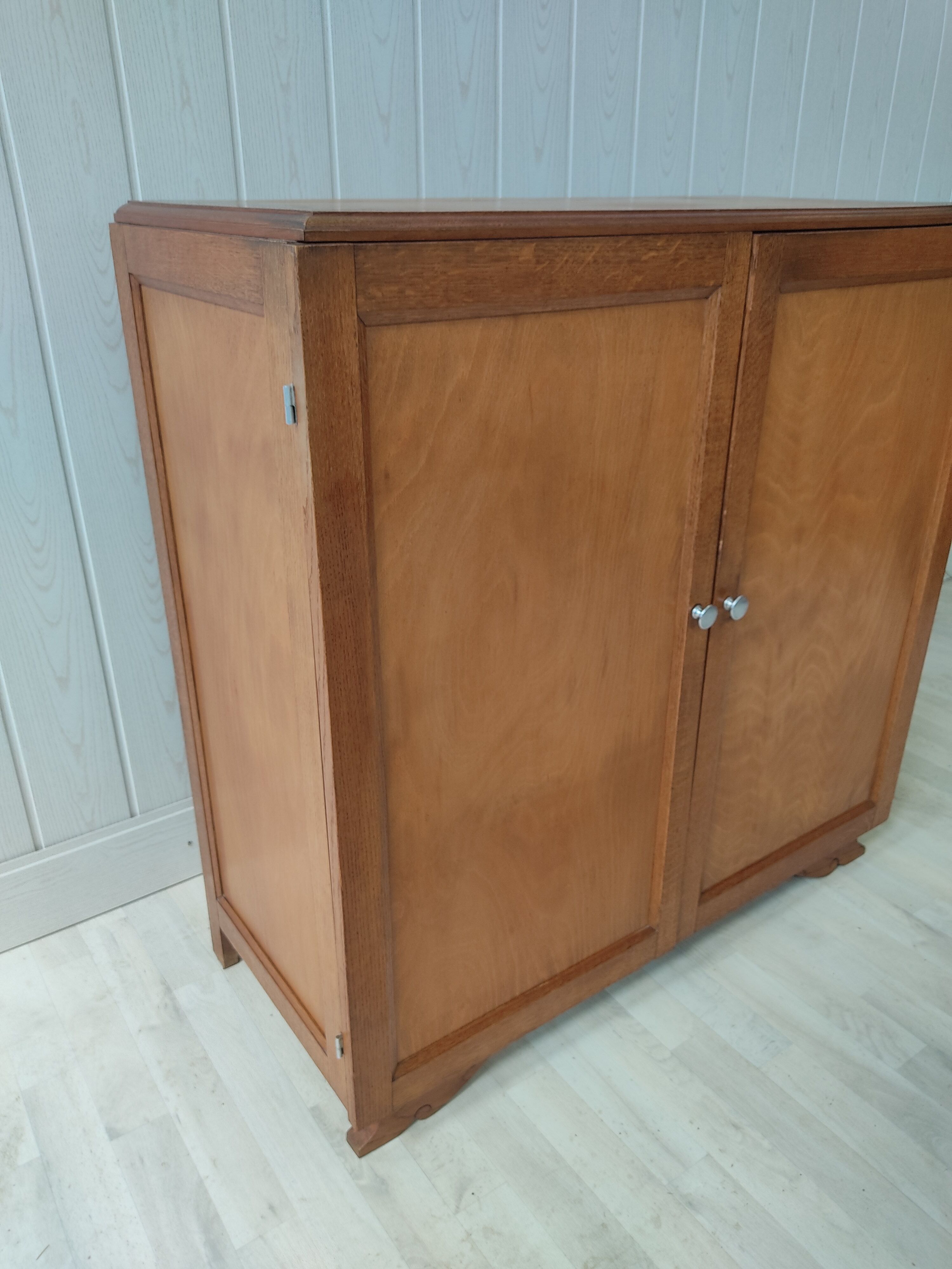 Vintage oak buffet 50s