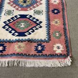 Handmade wool Oriental rug - 1.40m x 0.85m