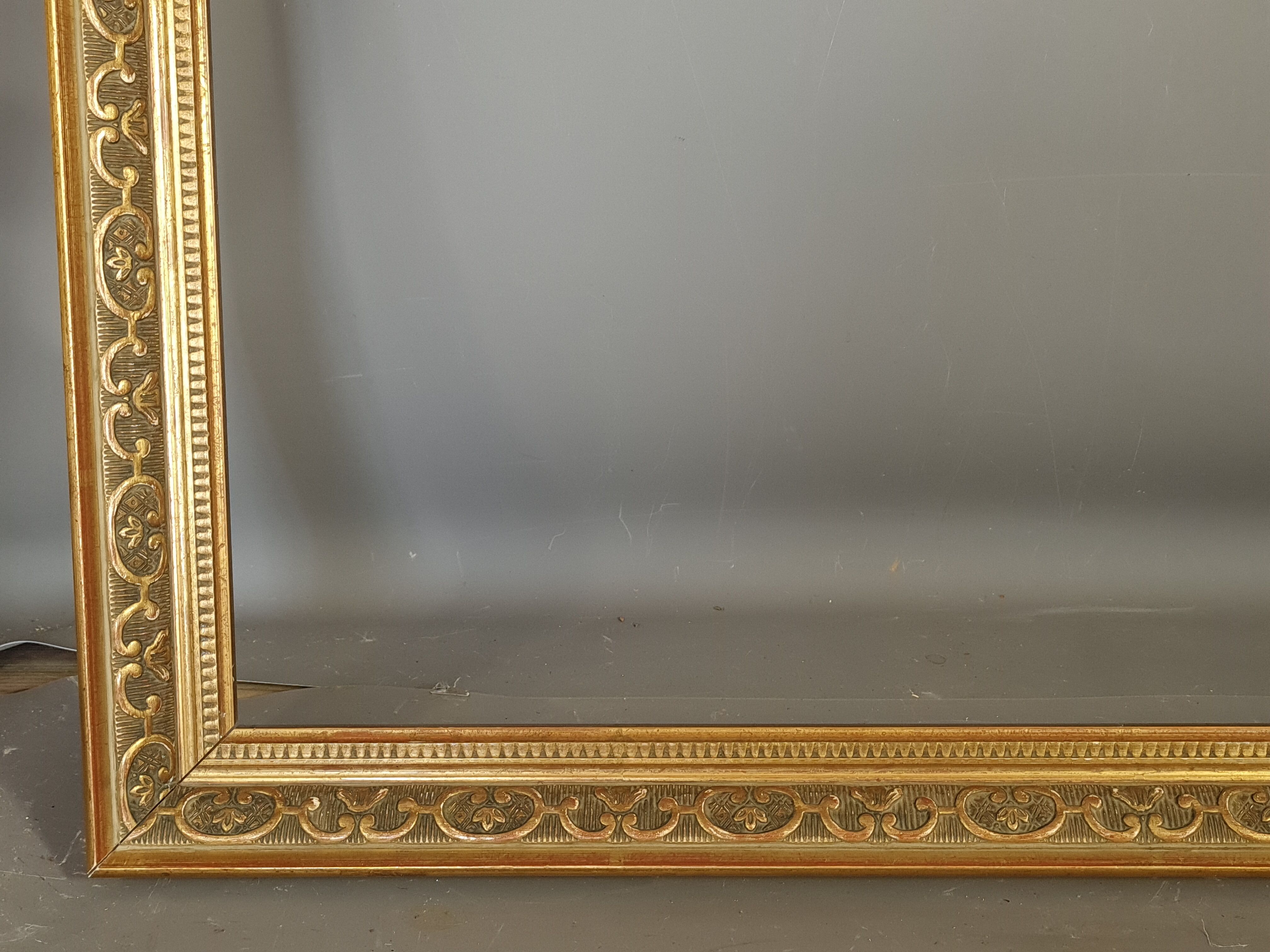 Frame decoration with berain gilded stucco wood 65x53.5 cm, foliage 58.9x47 cm SB