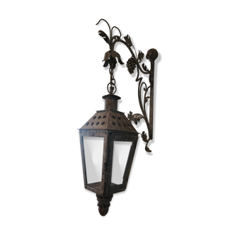 Lantern wall light