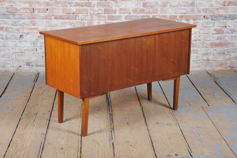Mid-Century Modern Writing Desk in Mahogany Veneer, Czech, 1950