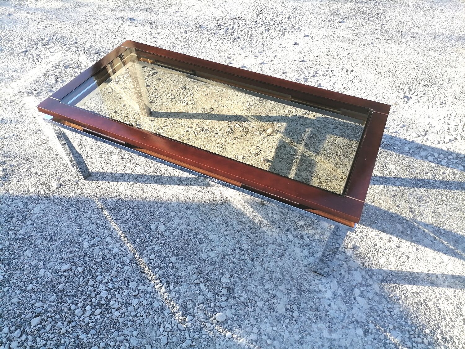 Coffee table. 70s.