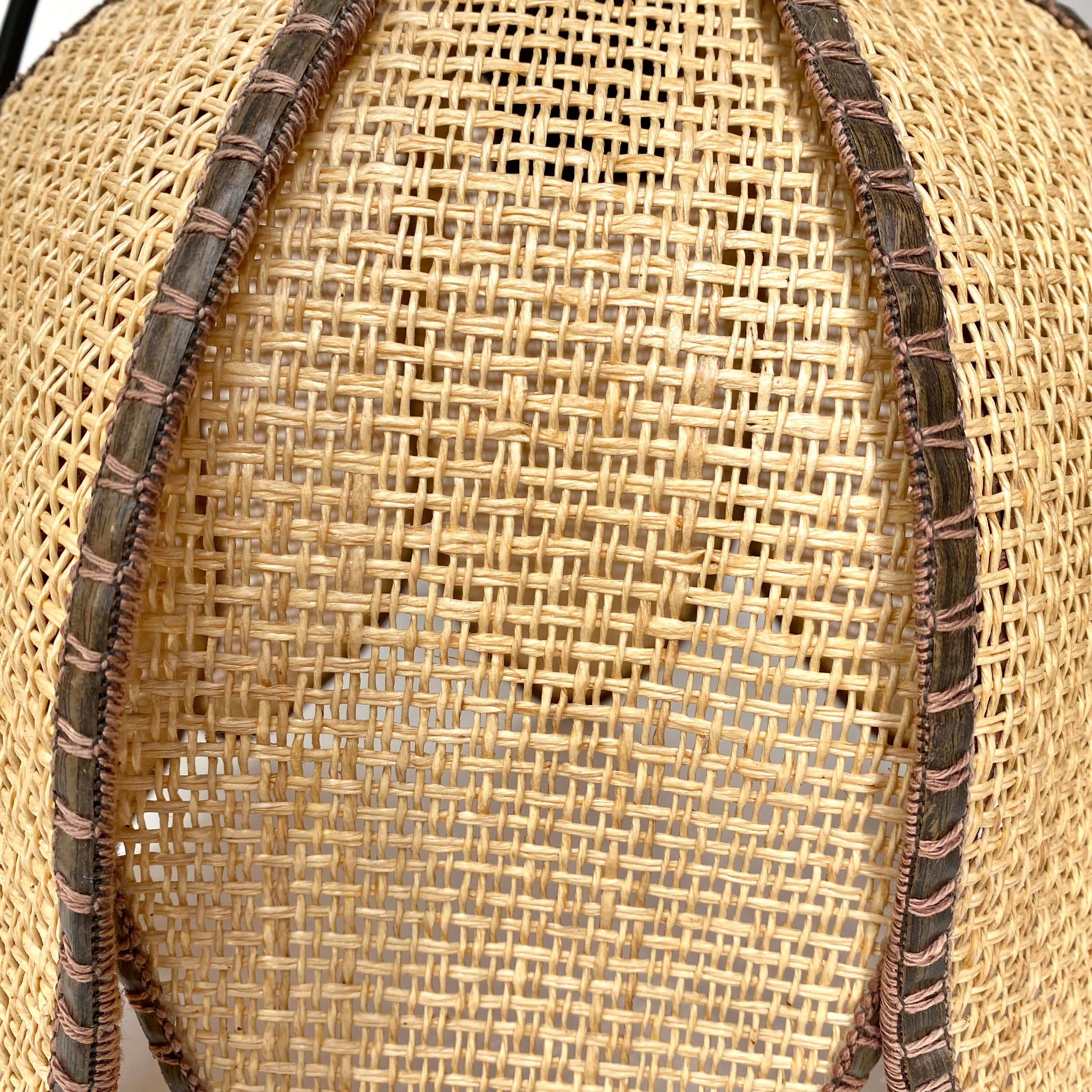 Vintage rattan flower pendant lamp