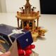 Pyramide carrousel de Noël en bois avec bougies