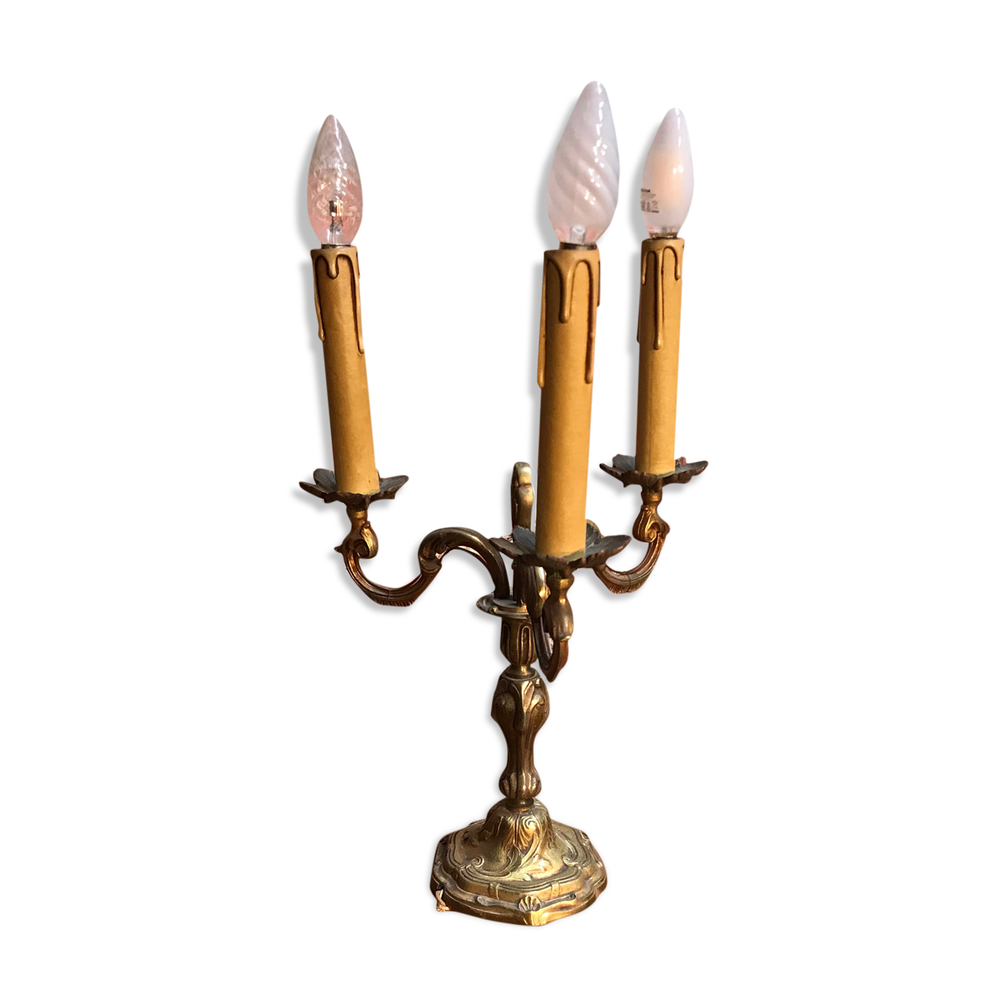 Electric candelabra