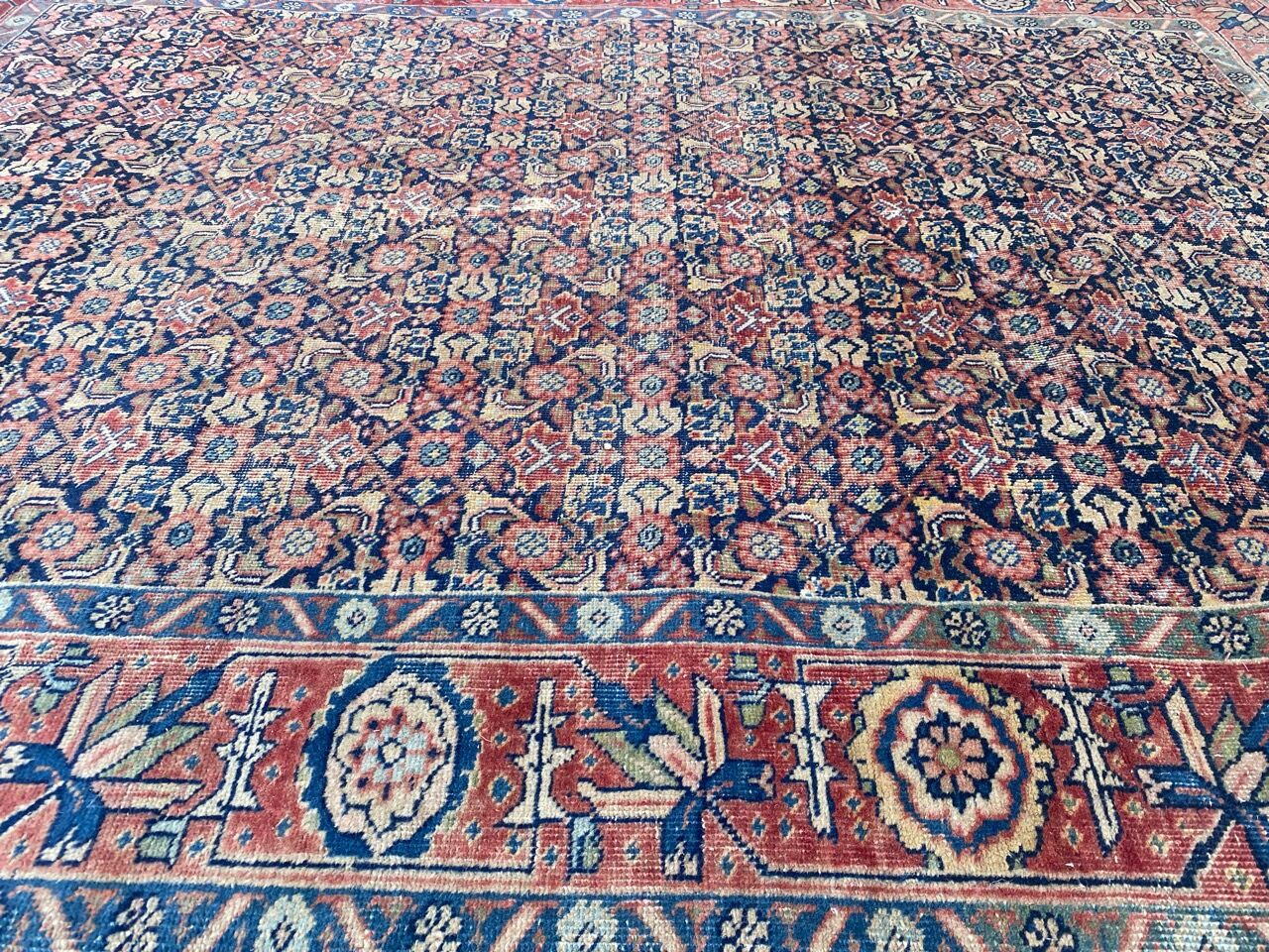 Antique Iranian Tabriz Handmade Rug 134x178 cm