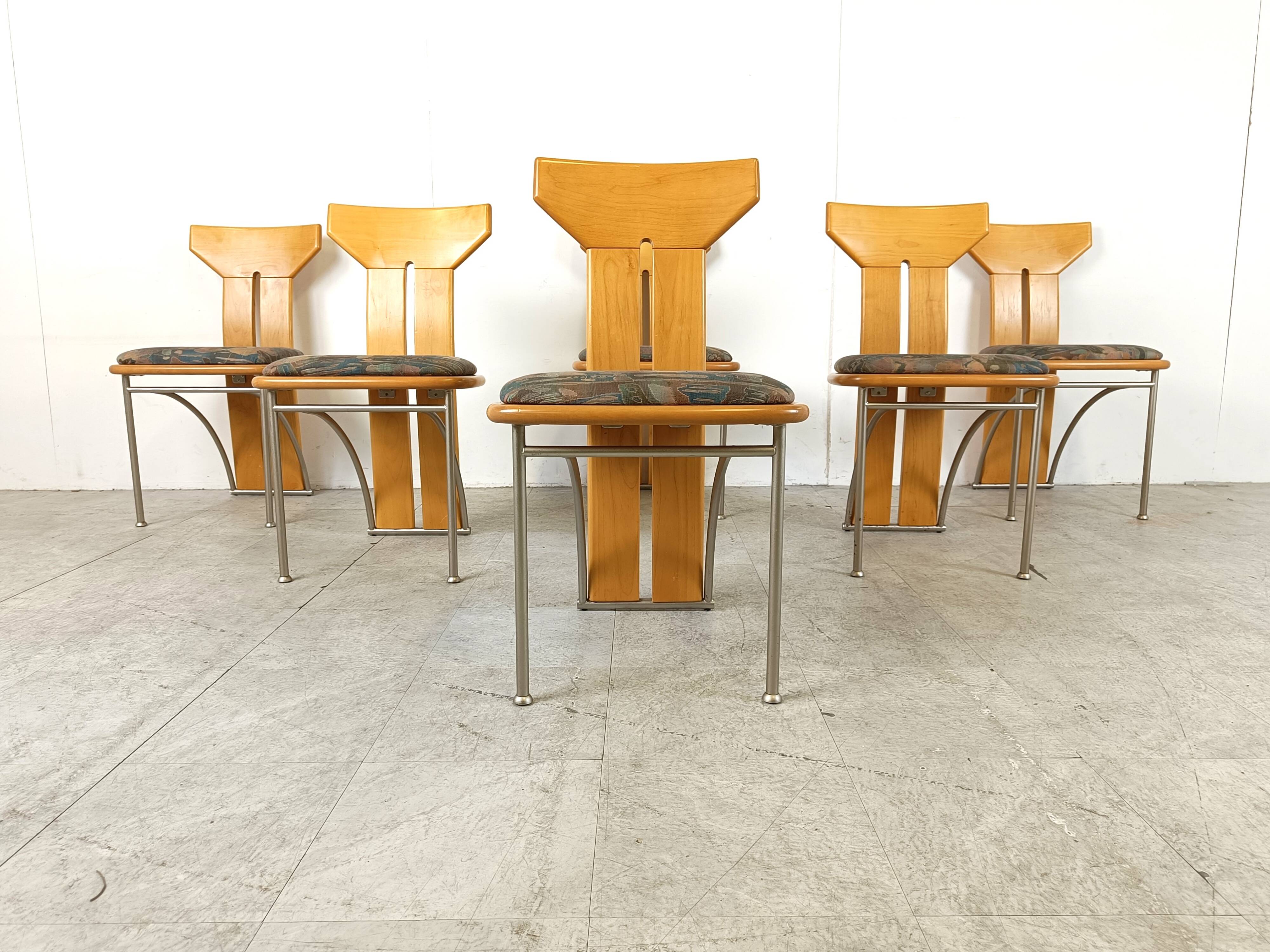Ensemble de 6 chaises à repas italiennes postmodernes, 1980