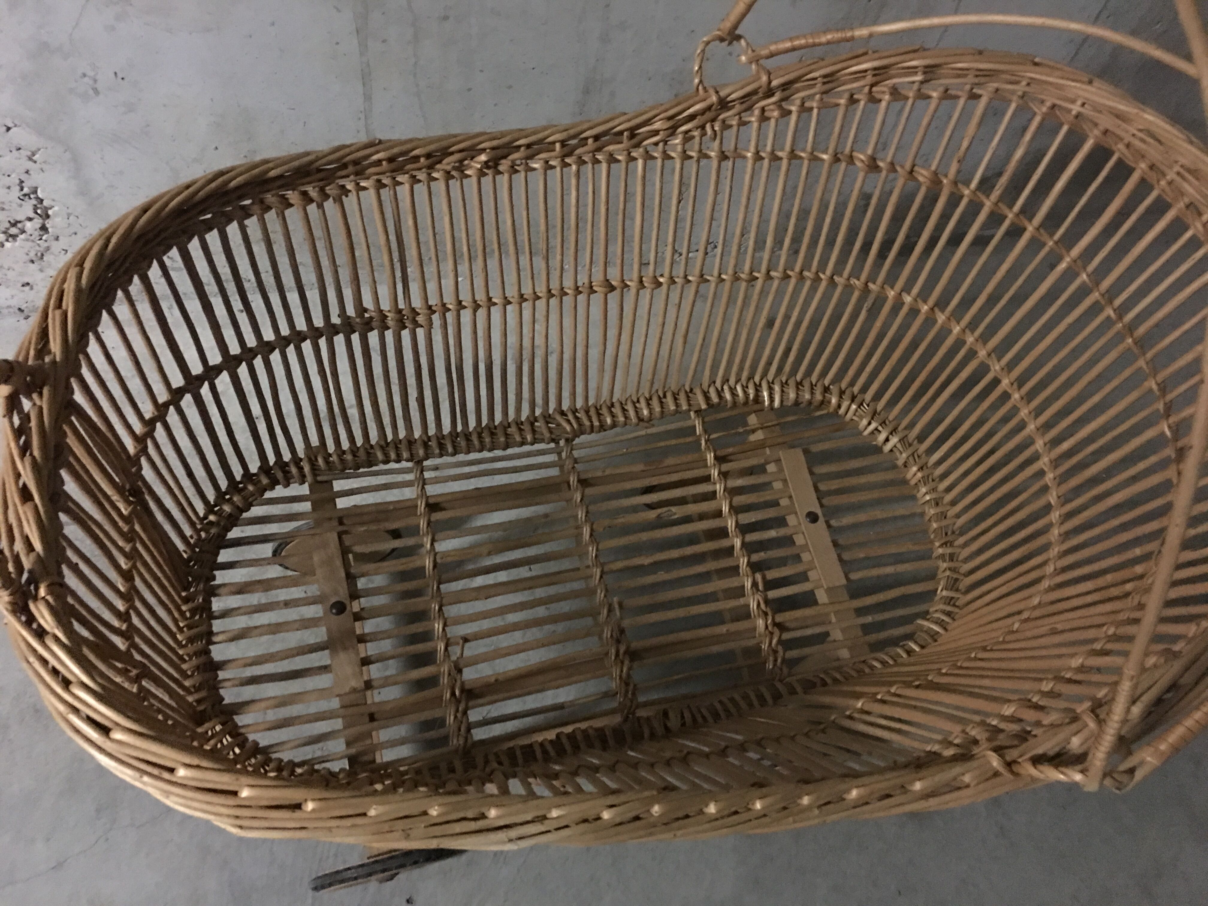 Cradle 60s rattan