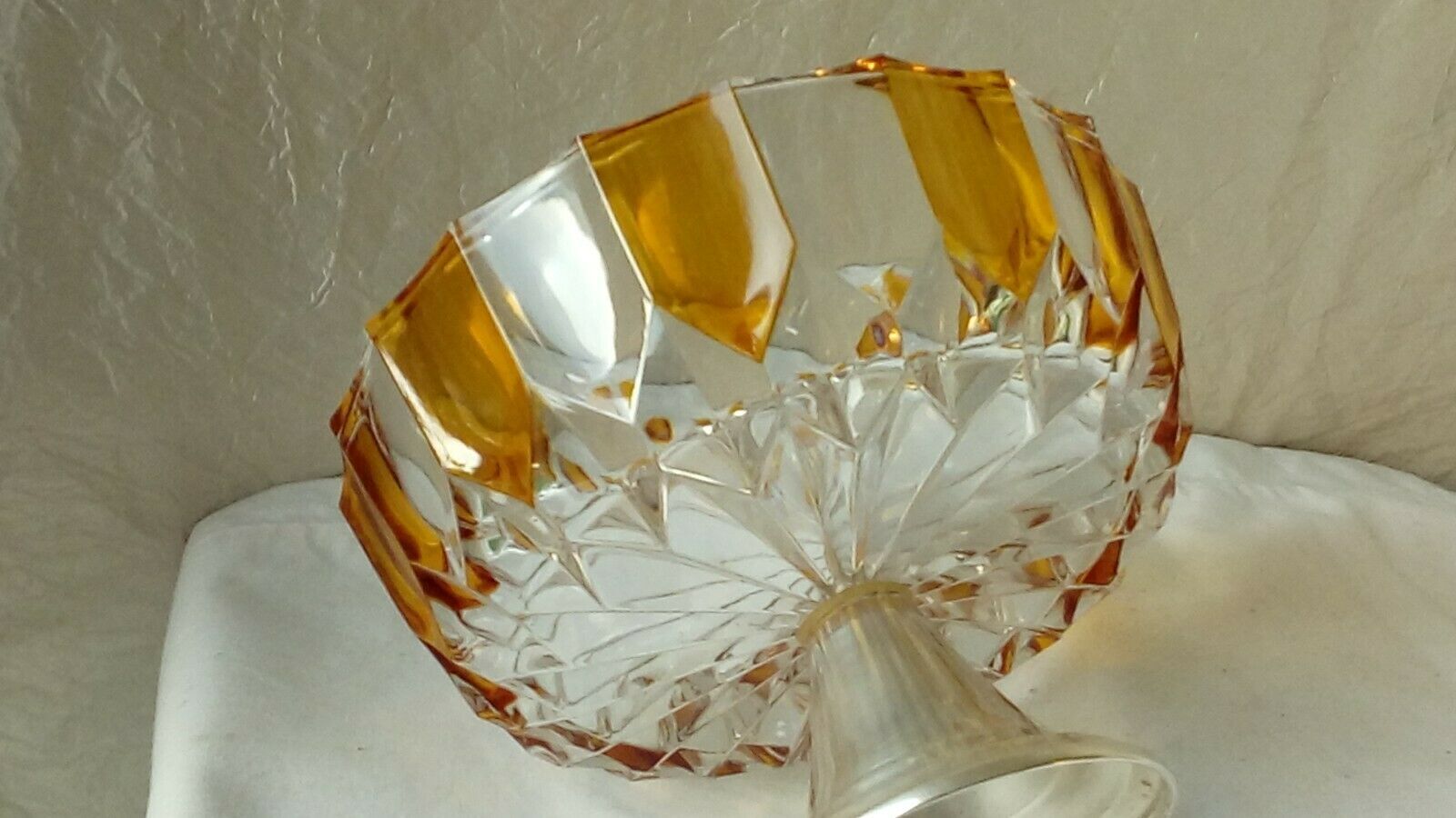 Coupe en cristal pied douche en metal argente