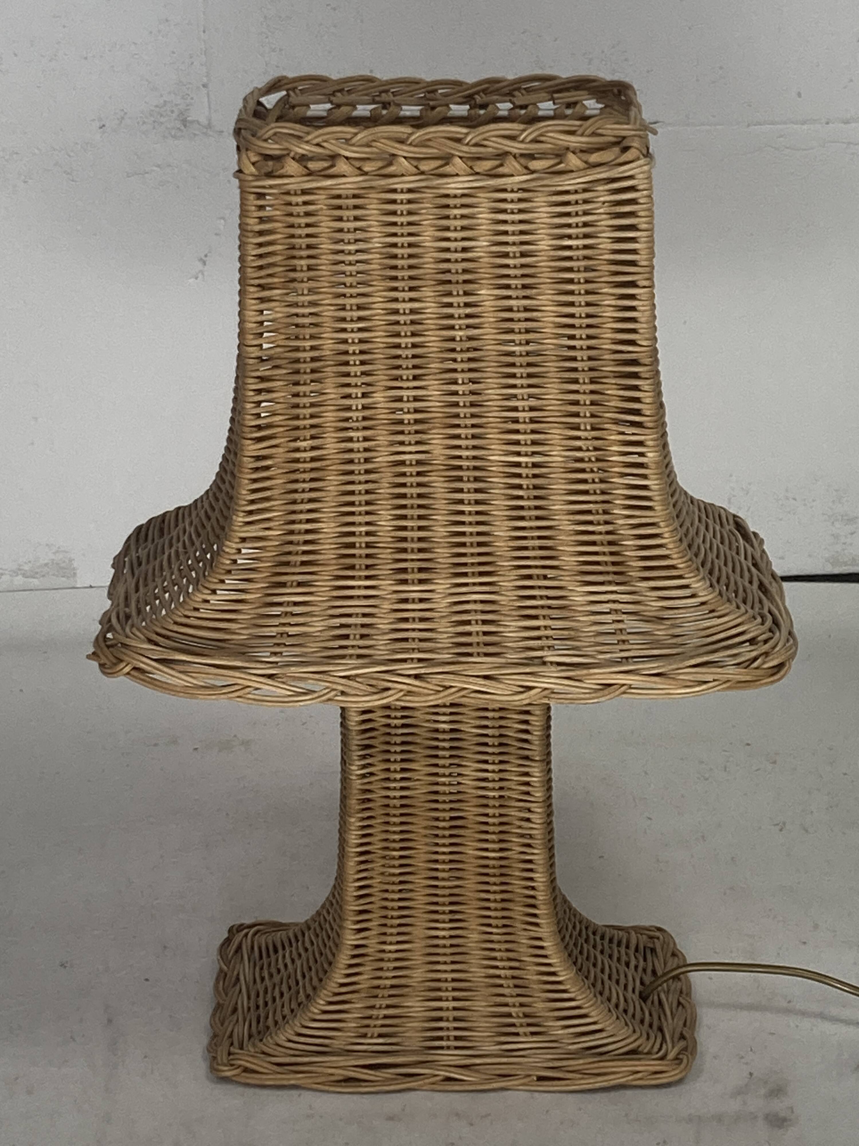 Rattan wicker "Pagoda" mushroom table lamp, Dutch 1980s