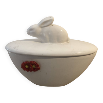 Oval candy box with rabbit motif