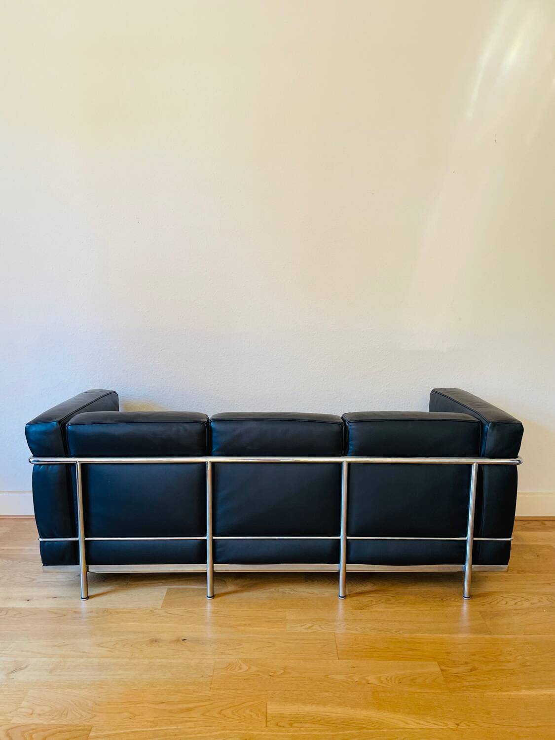 LC2, Le Corbusier for Cassina, Threeseater, Chrome and Leather