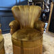 Paire de fauteuils de style Napoléon III en velours