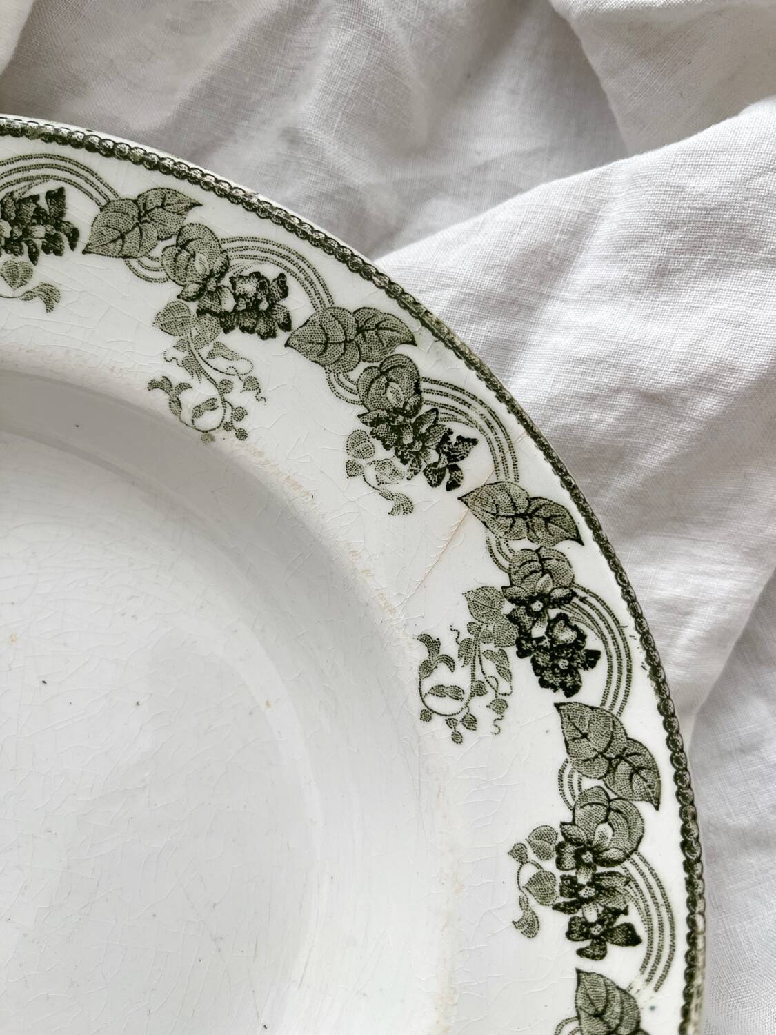 6 “Violetta” ironstone soup plates from Moulin des Loups Hamage