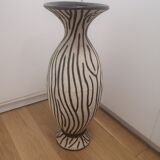 Ceramic vase
